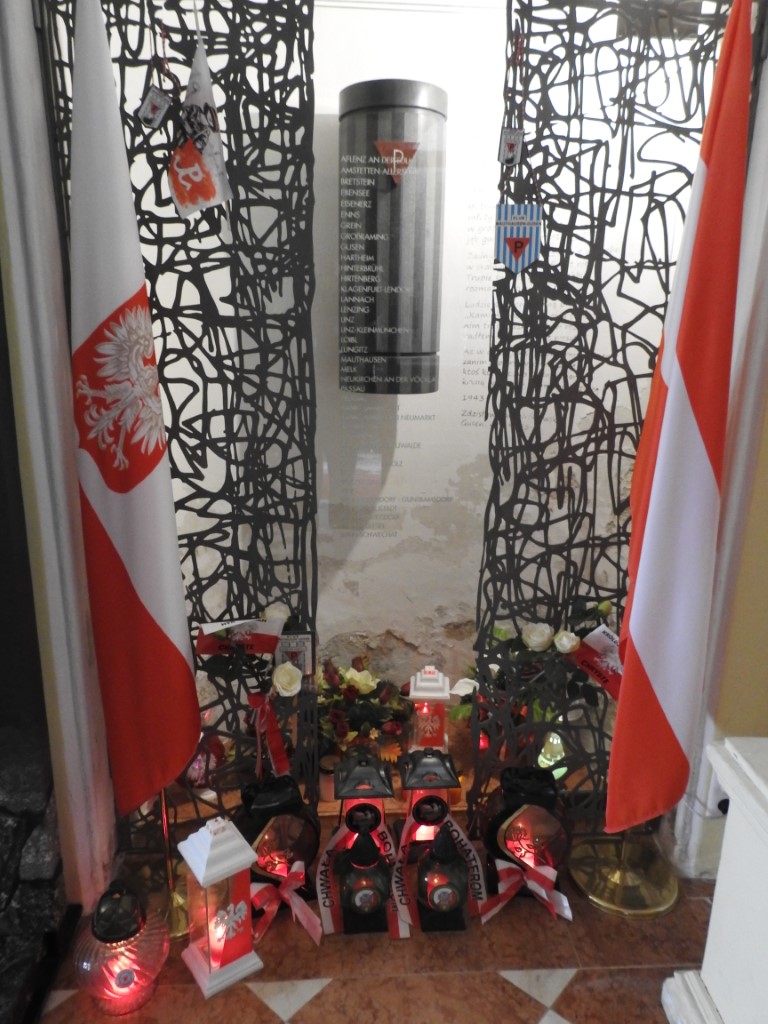 Urna z Prochami-Kościół św. Józefa