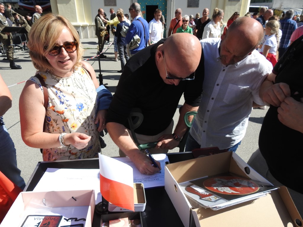 Ręce precz od IPN-u